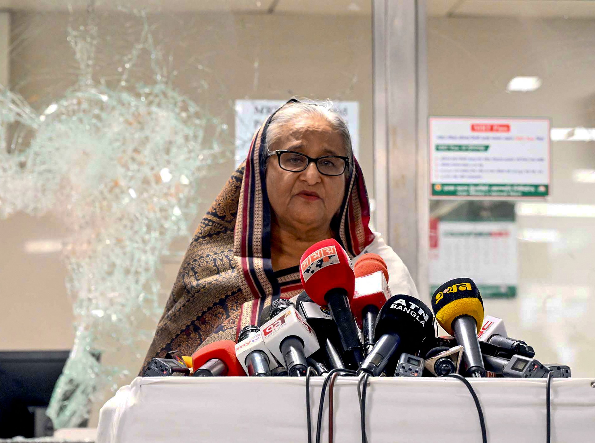 Bangladesh PM Hasina quits and flees as protesters storm palace | Sheikh Hasina News