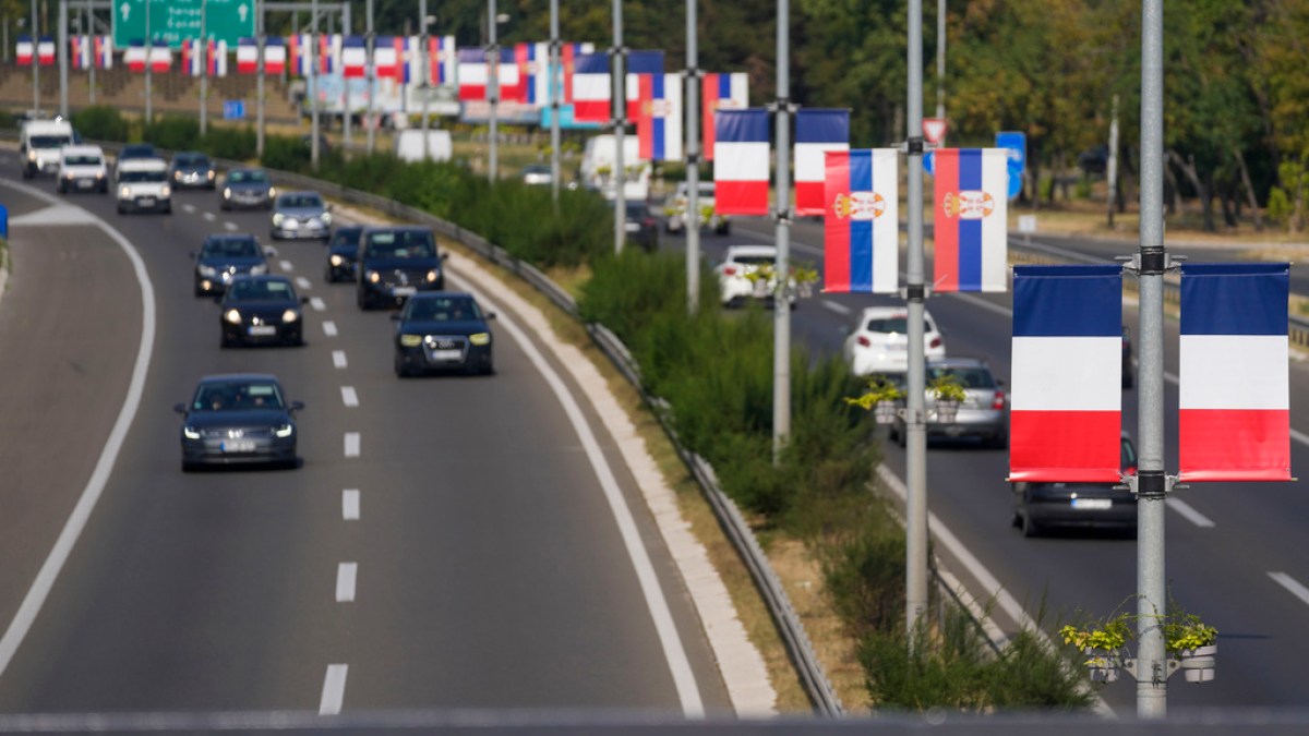 Serbia and France sign $3bn deal for sale of French fighter jets | Weapons News