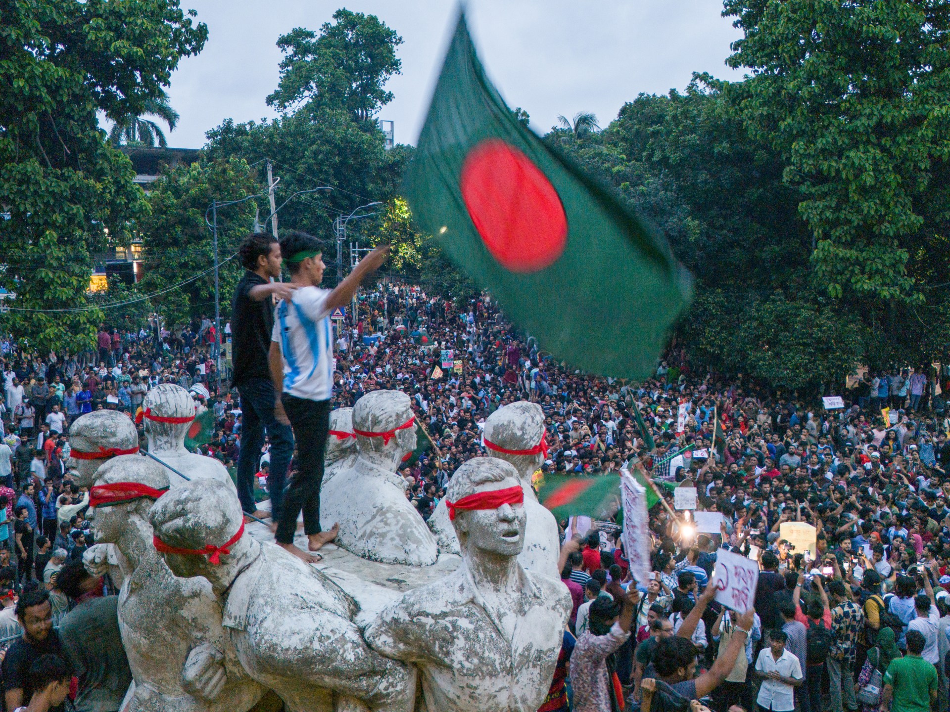 Bangladesh protesters return to the streets to demand PM’s removal | Protests News