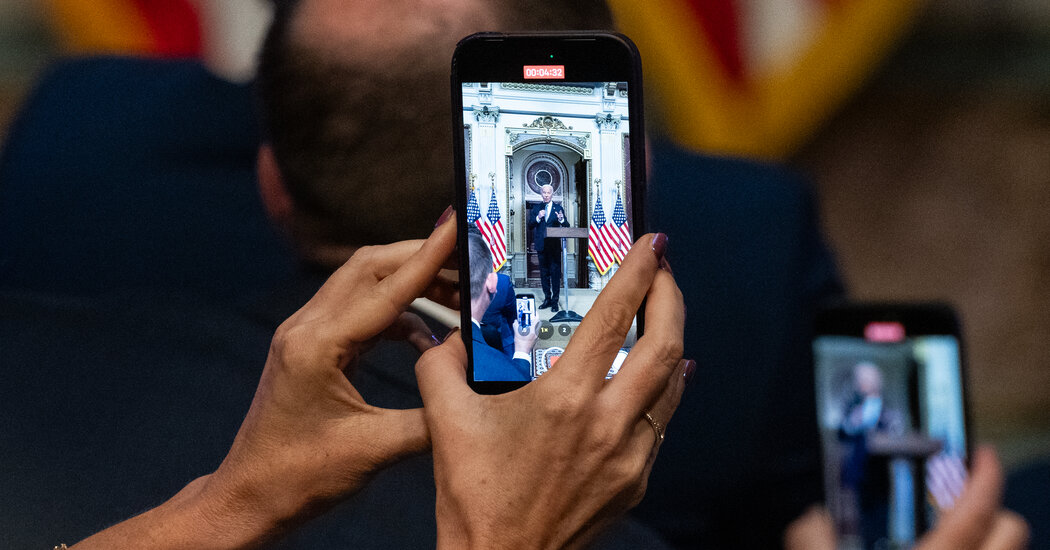 Bowling, Selfies and the ‘Dougie’: Biden Woos Influencers at the White House