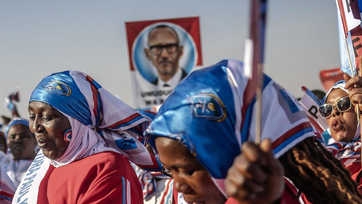 Rwandan president sworn in after 99% election win