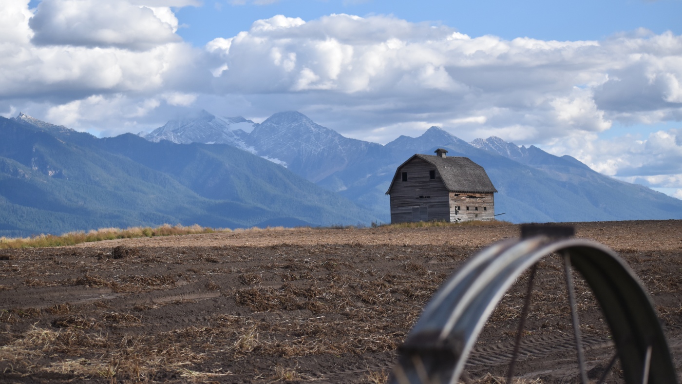 In Montana, 911 calls reveal hidden impact of heat waves on rural seniors : Shots