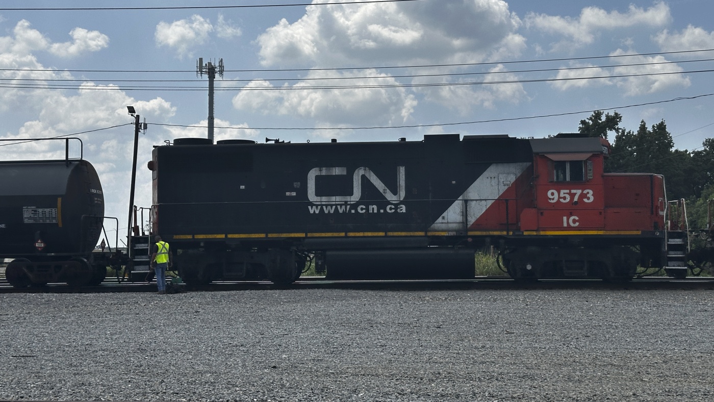 Canada orders third party to mediate freight train labor dispute : NPR