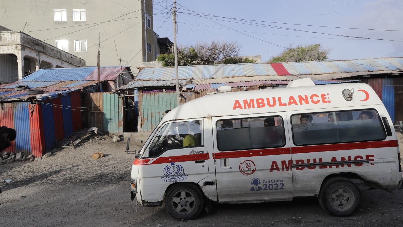 Islamic extremist group kills 32 people in attack on beachfront in Somalia's capital : NPR