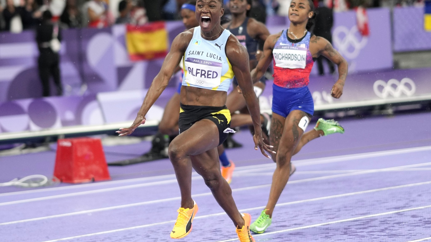 Julien Alfred stuns Sha'Carri Richardson, wins St. Lucia 1st Olympic gold : NPR