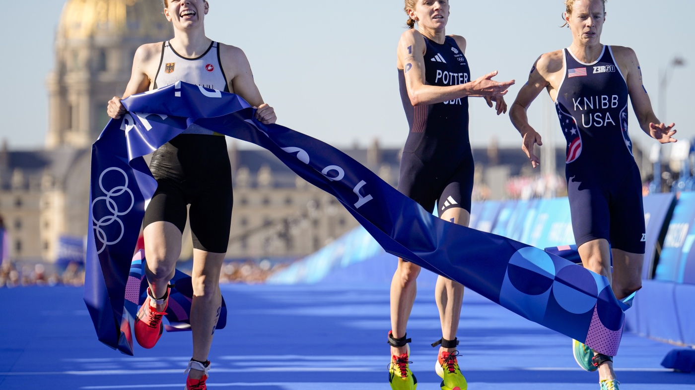 Olympic U.S. triathlon mixed relay team wins silver after close finish : NPR