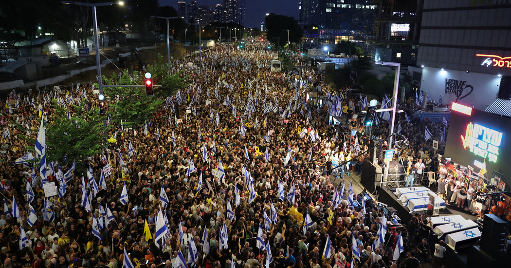 Israeli Protesters Demand a Deal for the Release of Hostages