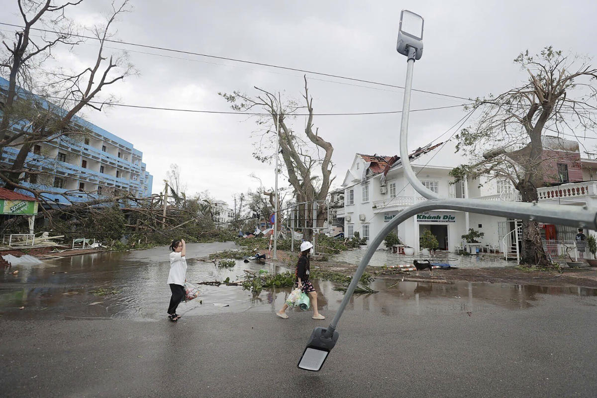 Typhoon Yagi Kills at Least 14 in Vietnam