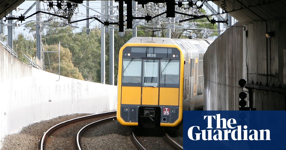 Year-long Bankstown train line closure treats south-west Sydney with contempt, commuters say | Transport