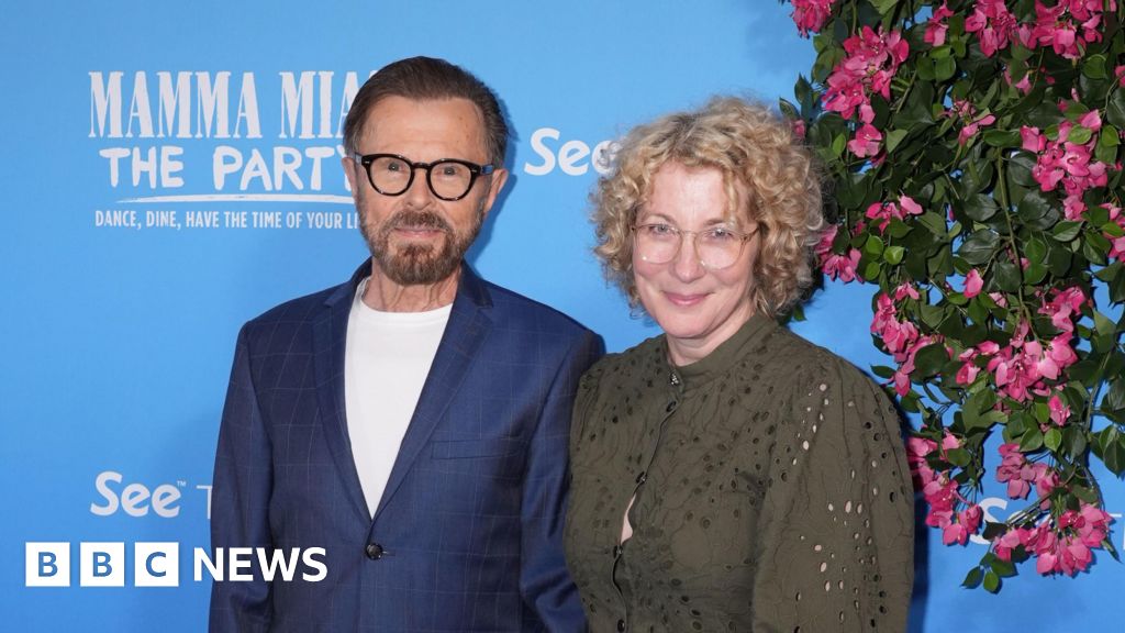 Abba's Björn Ulvaeus married by Sandi Toksvig to Christina Sas