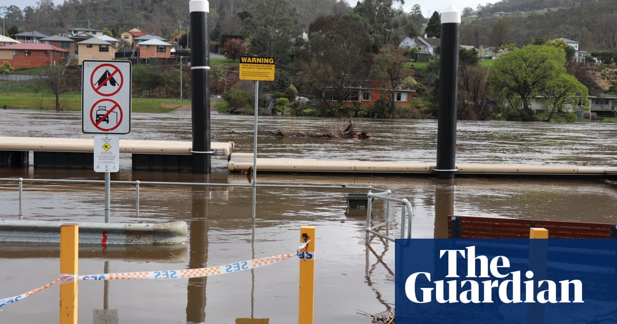 Strong winds set to return to Australia’s south east as Tasmania experiences record flooding | Australia weather