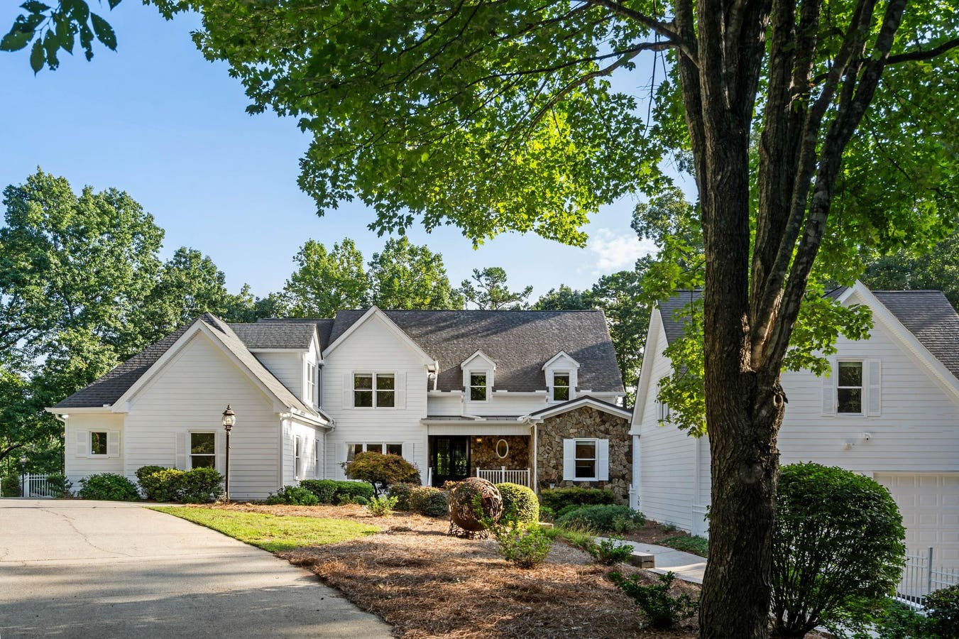 Country Musician Zac Brown Lists Charming Georgia Home For $3.25 Million