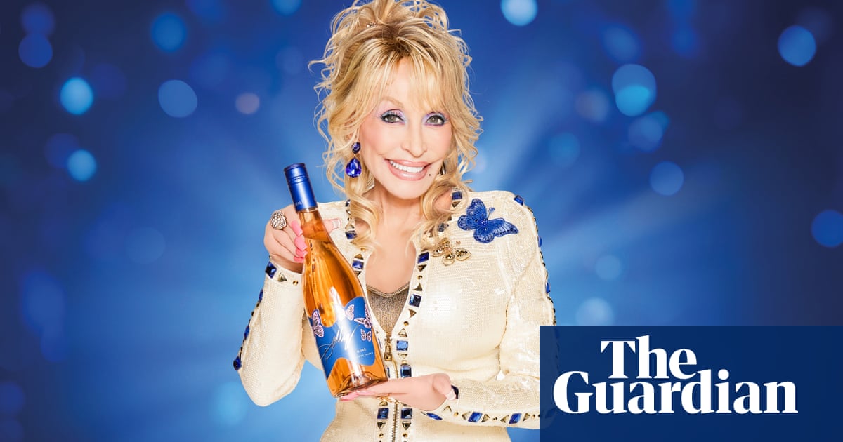 Drinking wine to 5: Dolly Parton launches prosecco and rosé range in UK | Food & drink industry