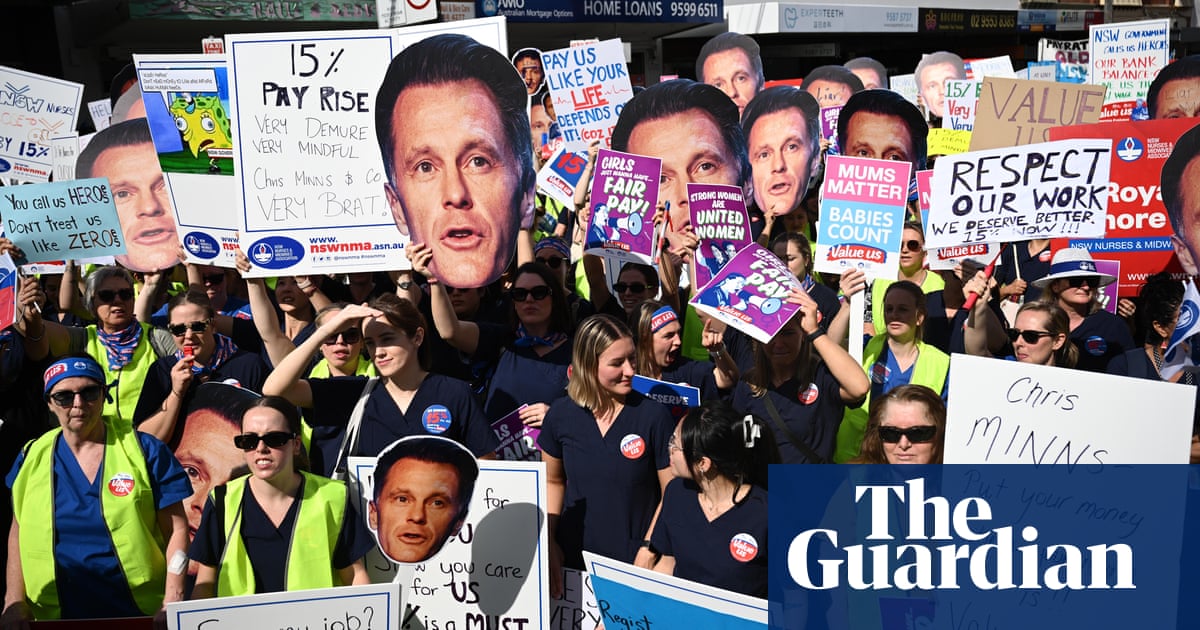 Surgeries delayed and wait times up as NSW nurses and midwives strike for better pay | Industrial relations