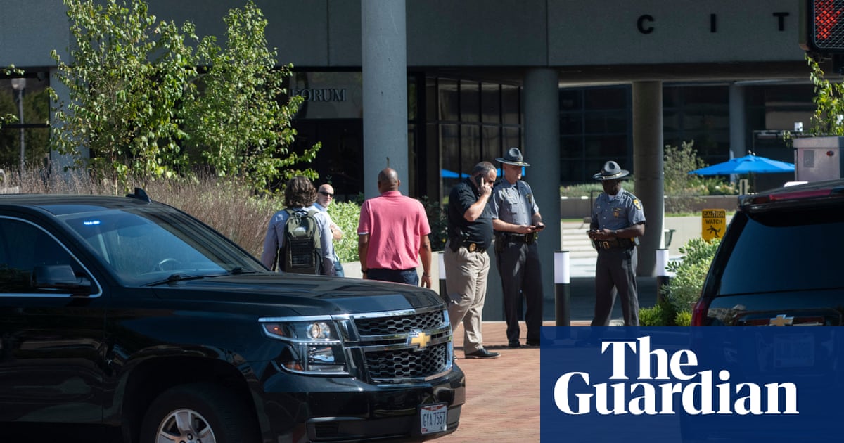 Bomb threat shuts down Ohio city hall after Trump spreads baseless migrants rumor | US news