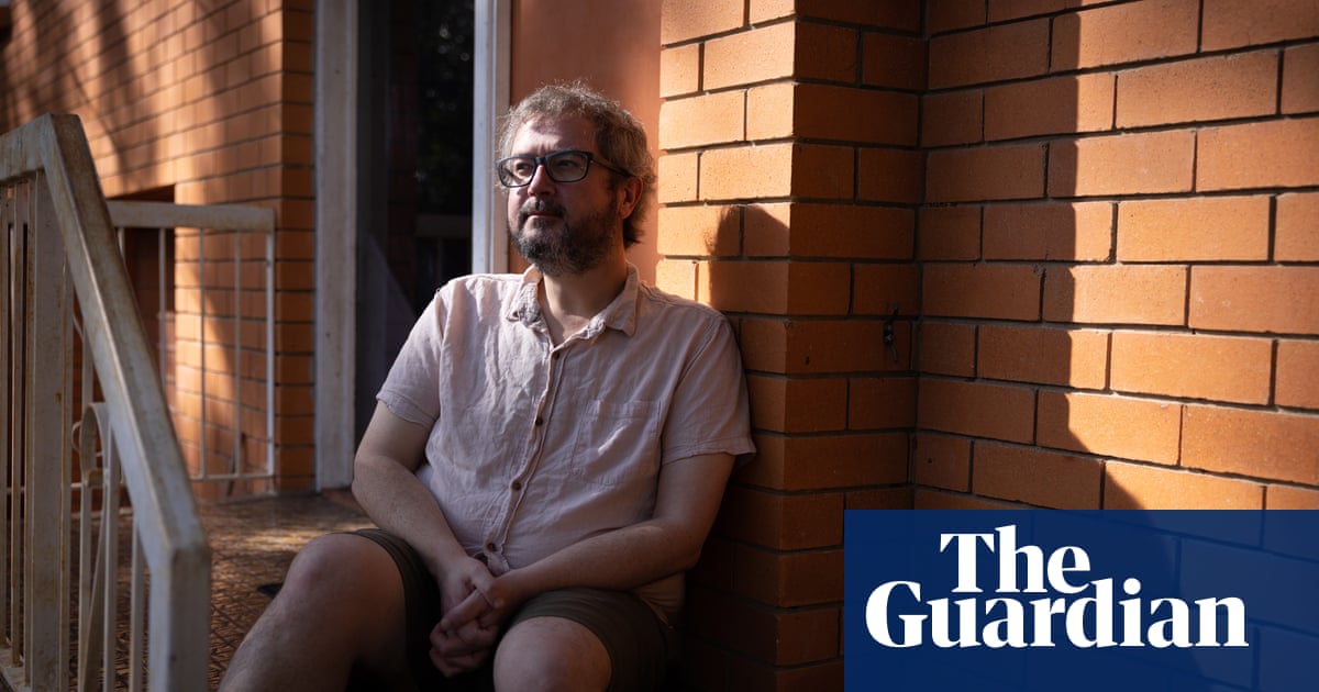 ‘Zero repercussions’: victims of robodebt ‘embarrassed’ to have believed justice would be done | Centrelink debt recovery