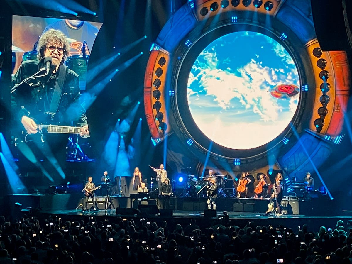 Jeff Lynne’s ELO Bids Goodbye To New York During Farewell Tour