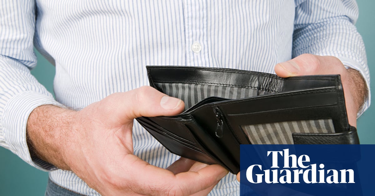 UK consumer confidence falls sharply amid fears of ‘painful’ budget | Economics