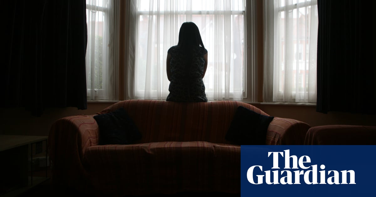 One in 20 Australian adults found to have suffered reproductive coercion and abuse | Health