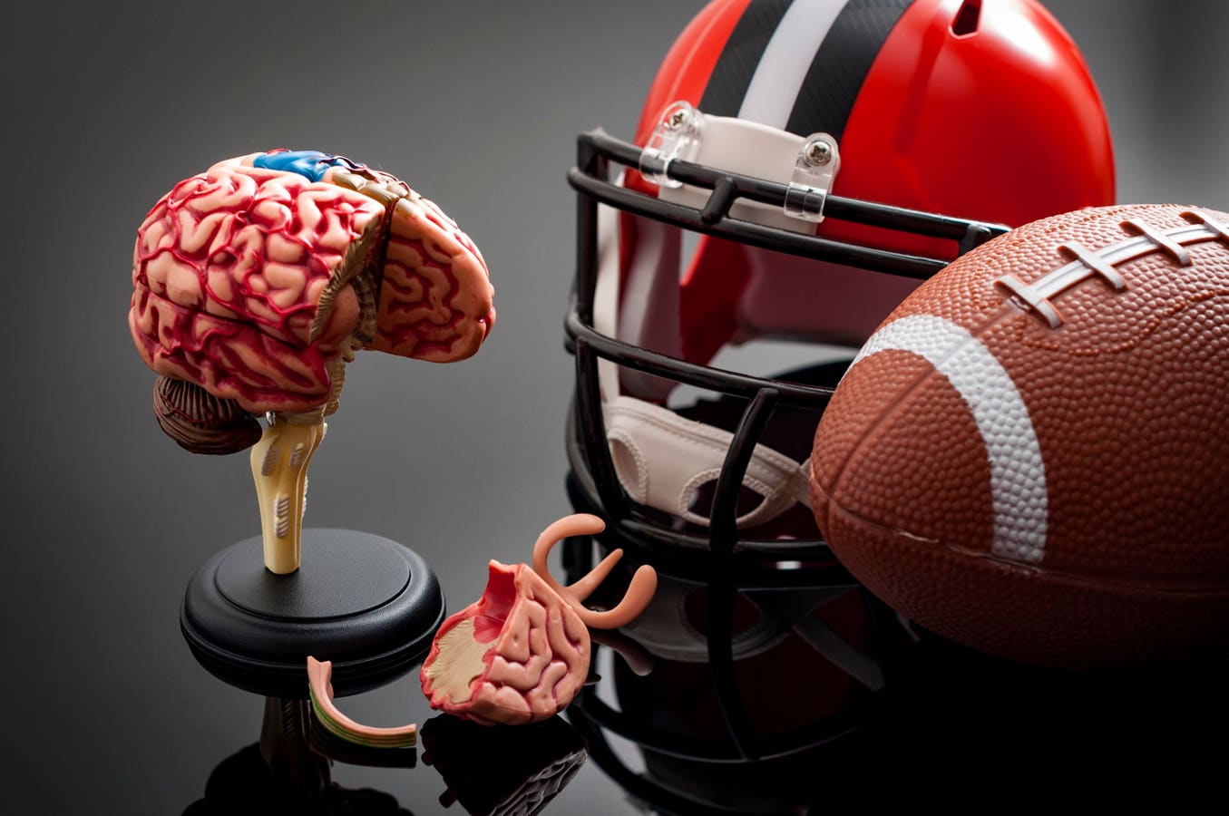 One-Third Of Former NFL Players Say They Have Chronic Brain Injury