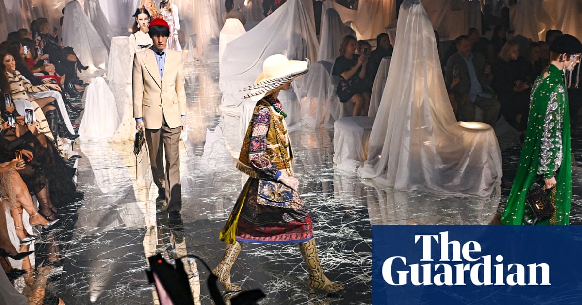 Valentino steals the show in Paris with Alessandro Michele at the helm | Paris fashion week