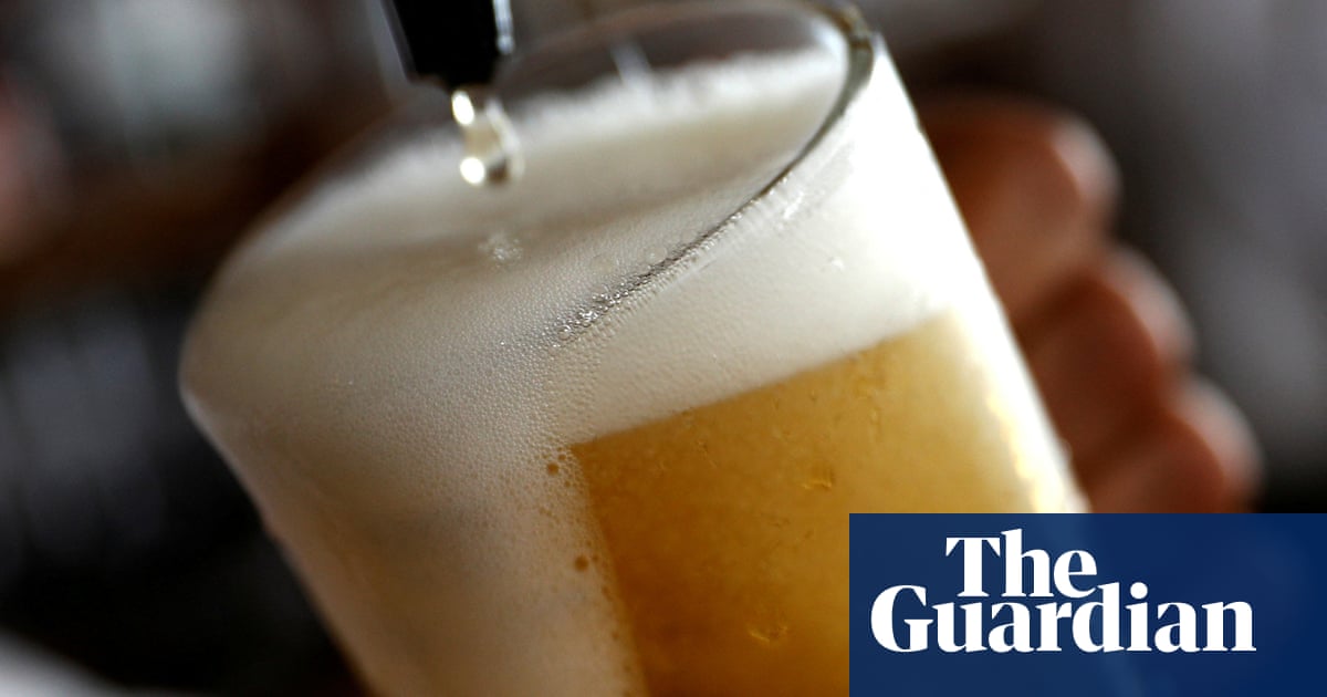 Pint of no return? Two-thirds measure could boost English health – study | Science