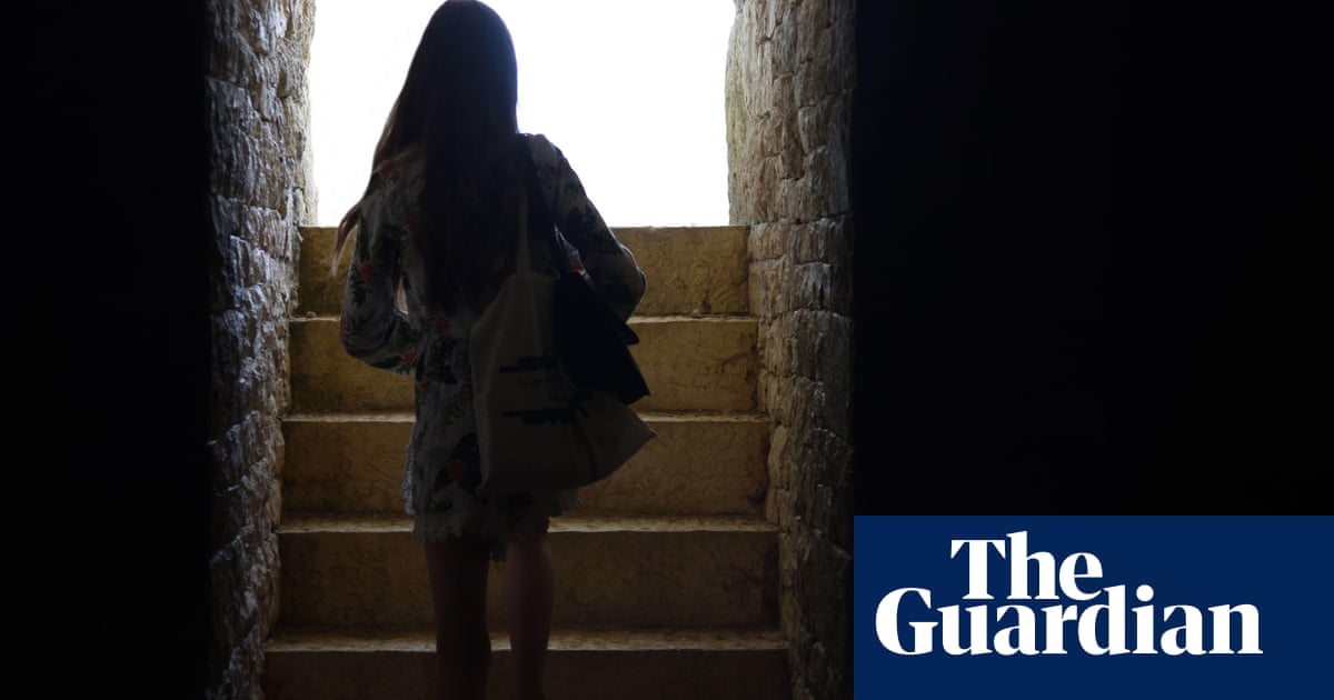 Stalking victims left at ‘serious risk’ by police failures, report finds | Police