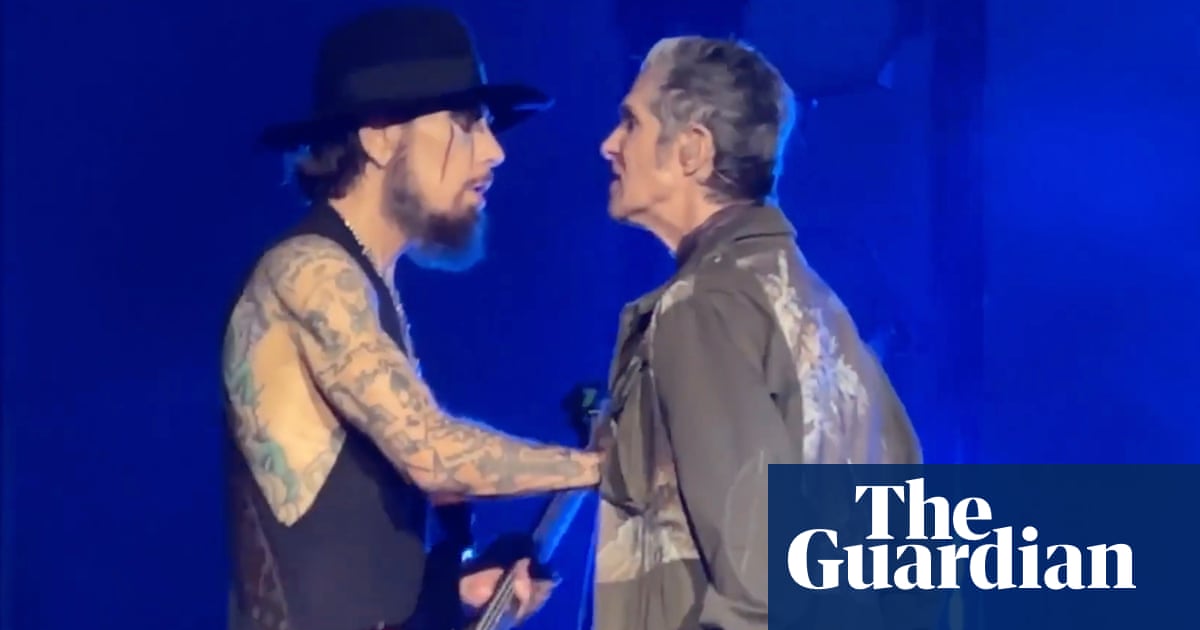 Boston bust-up as bandmates brawl at Jane’s Addiction reunion gig | Jane's Addiction