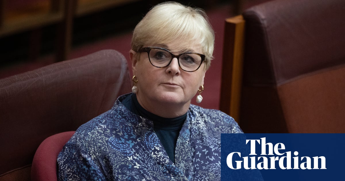 Government to pay Reynolds’ costs for referral of Higgins settlement to federal corruption watchdog | Australian politics