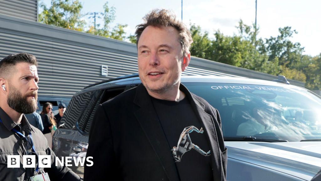 Secret Service 'aware' of Elon Musk post about Harris and Biden