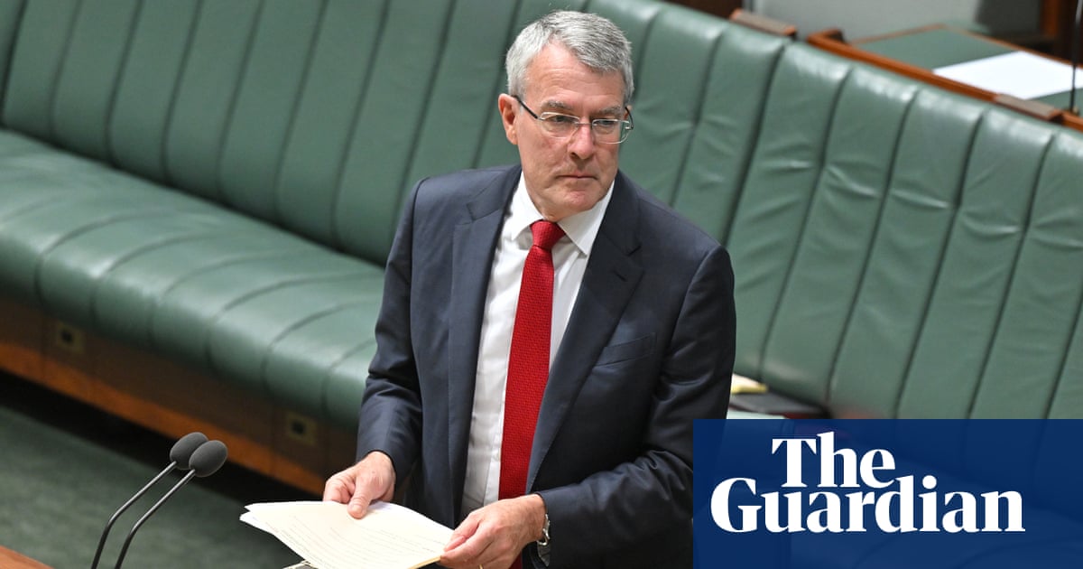 Hate crimes bill: LGBTQ+ and Jewish groups disappointed Labor has dropped plan to outlaw vilification | Australian politics