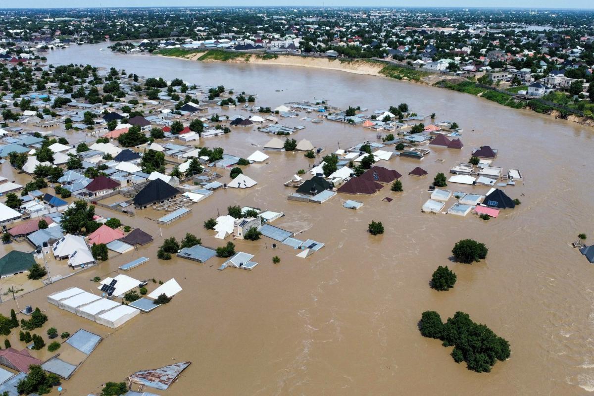 Nigeria warns of possible flooding as Cameroon releases water from dam