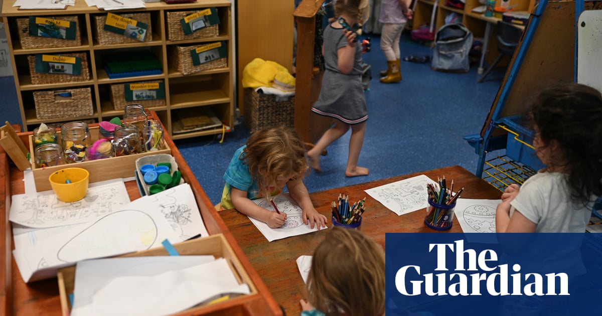 Labor urged to commit to universal childcare after report finds many children miss out on critical learning | Childcare Australia