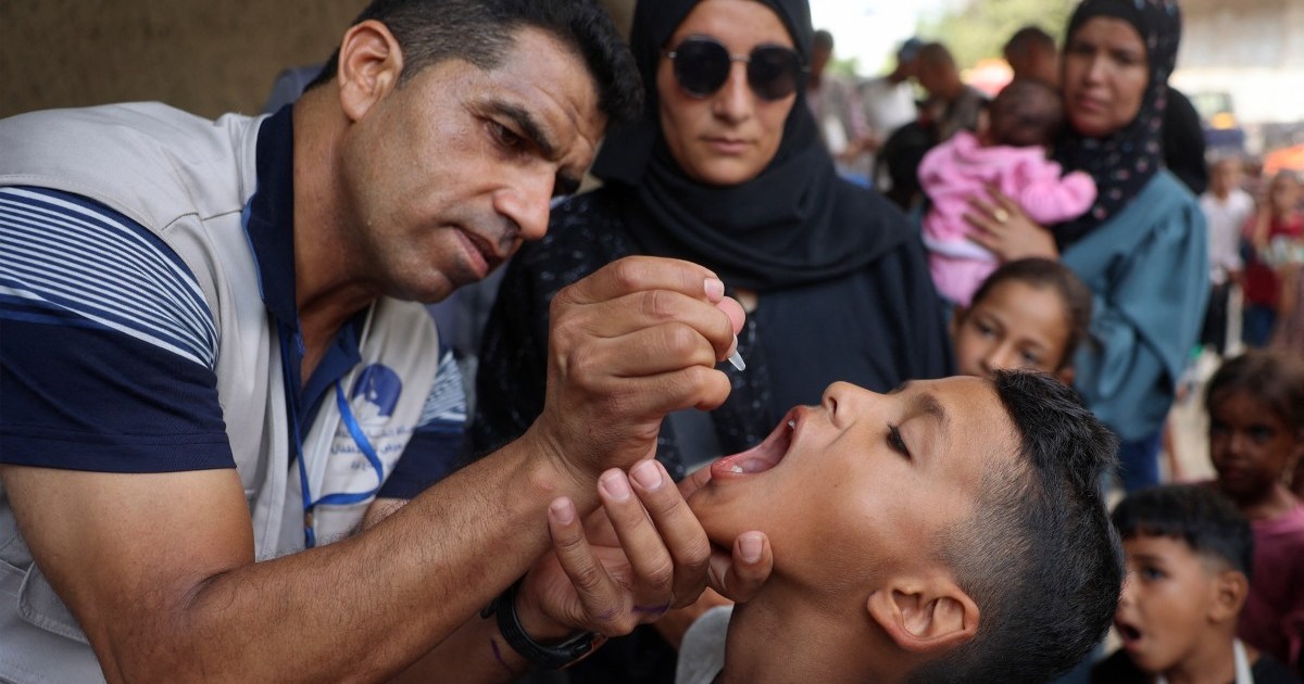 Mass polio vaccination drive kicks off in Gaza amid Israeli strikes | Israel-Palestine conflict News