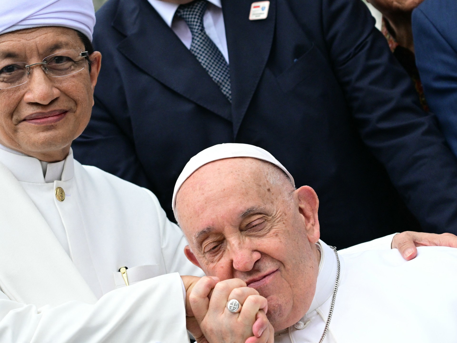 Pope Francis and Indonesia imam call for unity against religious violence | Religion News