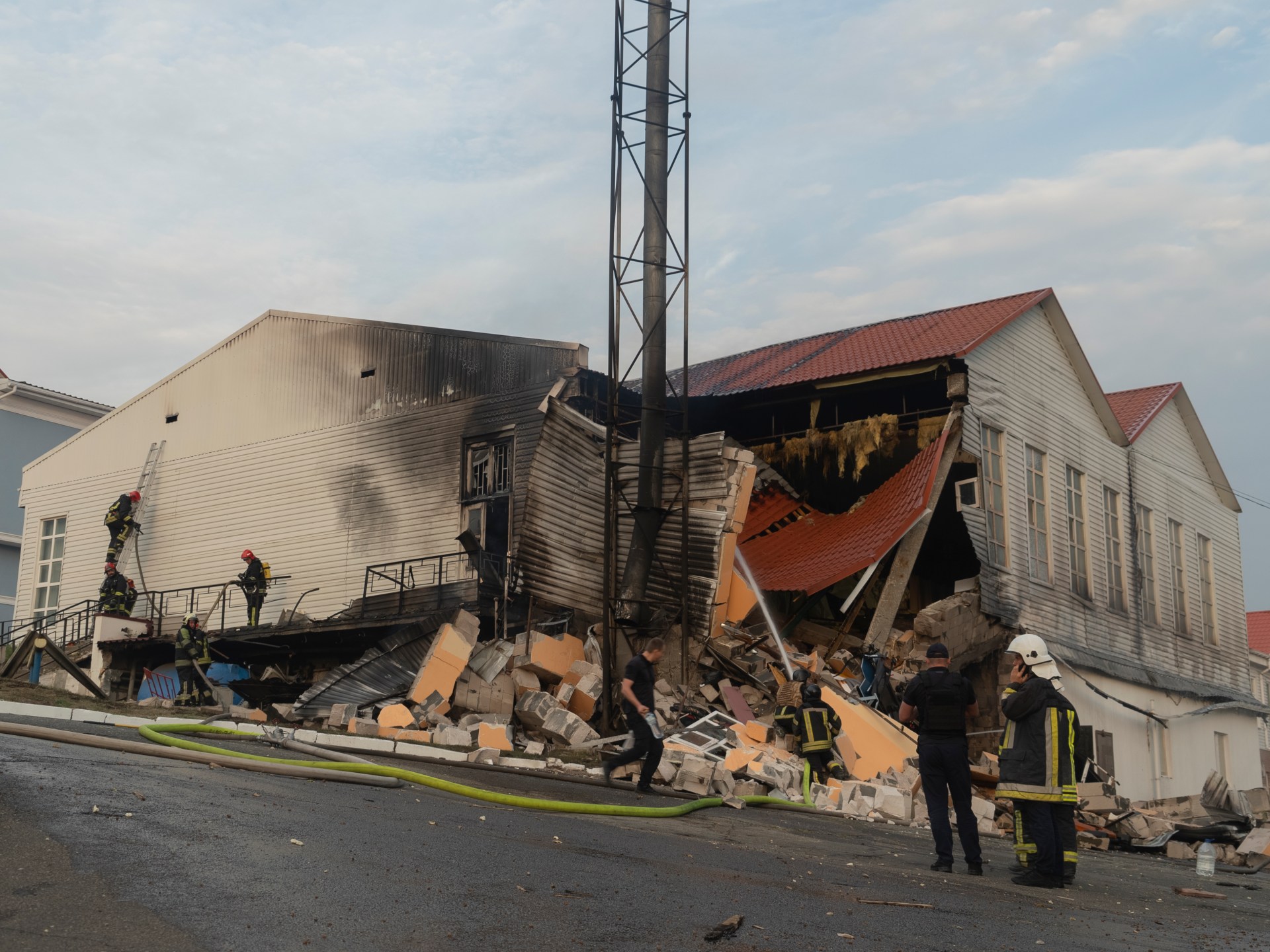 Russian barrage targets Kyiv, Ukrainian strike destroys school | Russia-Ukraine war News