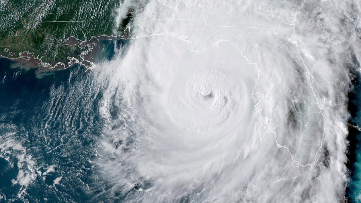 One killed as ‘extremely dangerous’ Hurricane Helene slams into US | Weather News