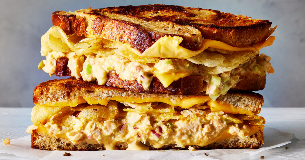 This May Just Be the Absolute Best Tuna Melt