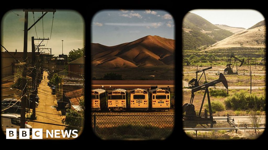 Framing the United States through a train window