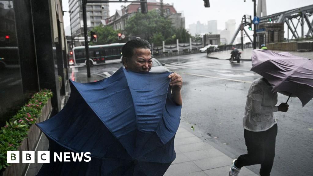 Shanghai hit by strongest typhoon in 75 years