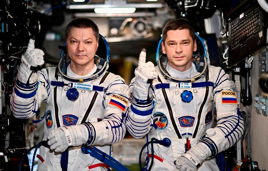 2 Russians set record for longest single stay on the International Space Station