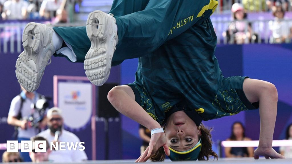 Raygun defends record as Australia's best breakdancer