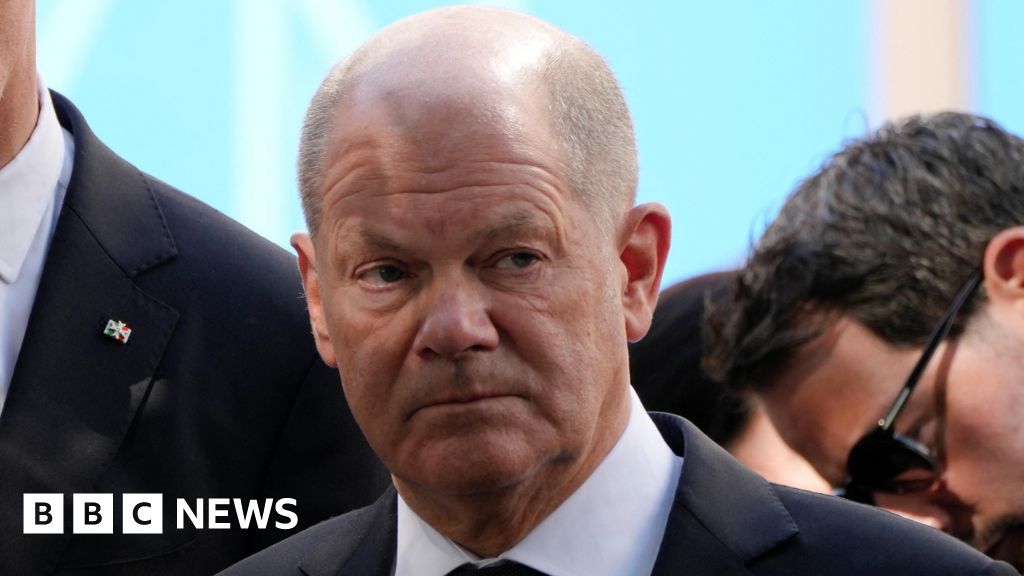 Scholz urges 'firewall' to keep out far right