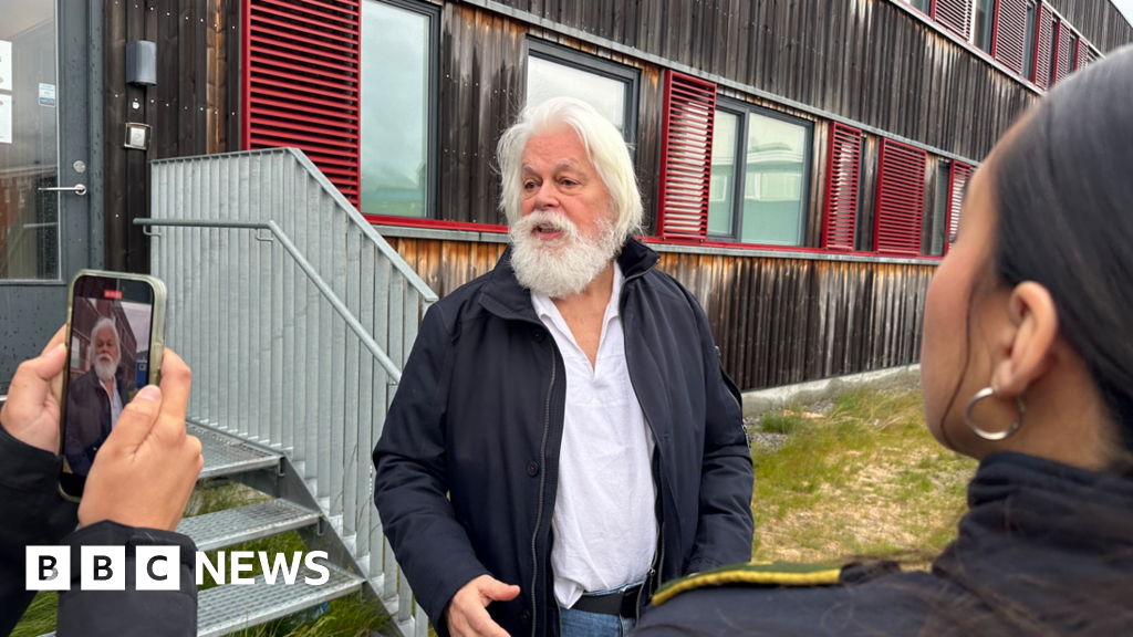 Anti-whaling activist must stay in Greenland jail