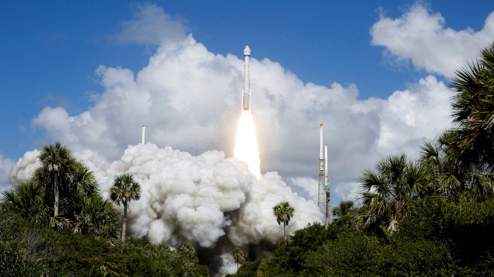 Boeing's Starliner undocks from the ISS and heads back to Earth, without NASA astronauts