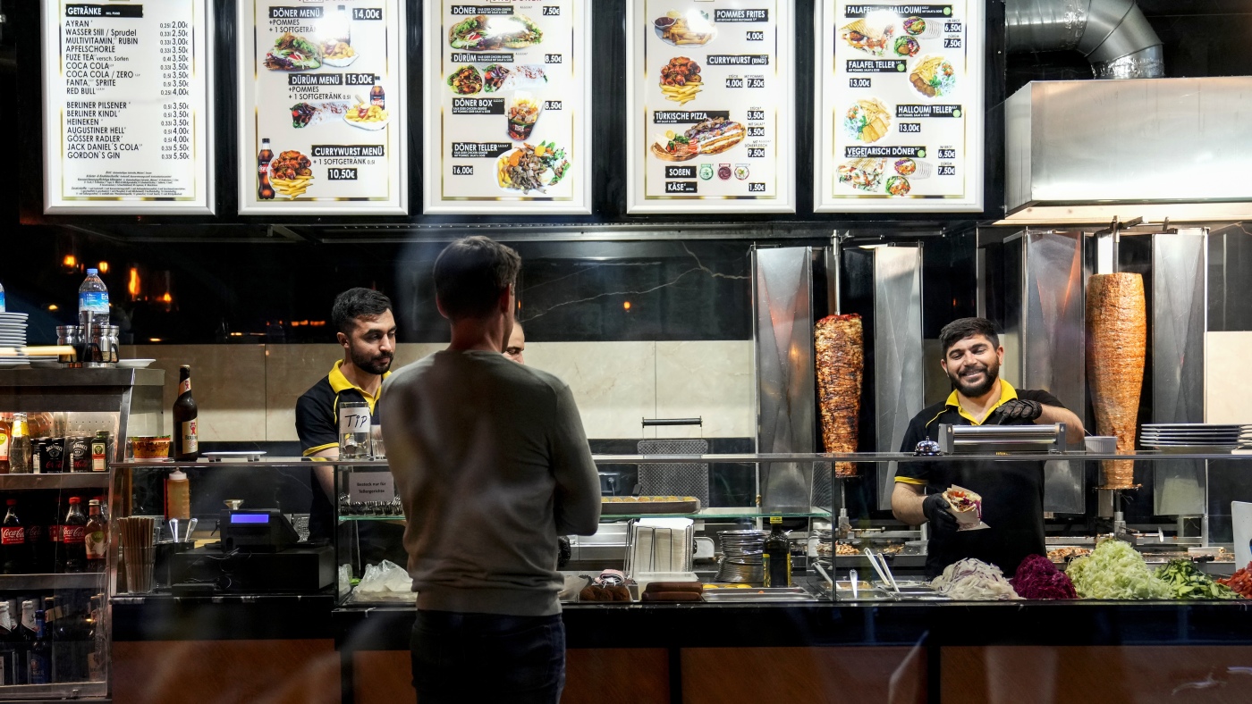 Turkey wants to regulate Germany's beloved döner kebab street food : NPR