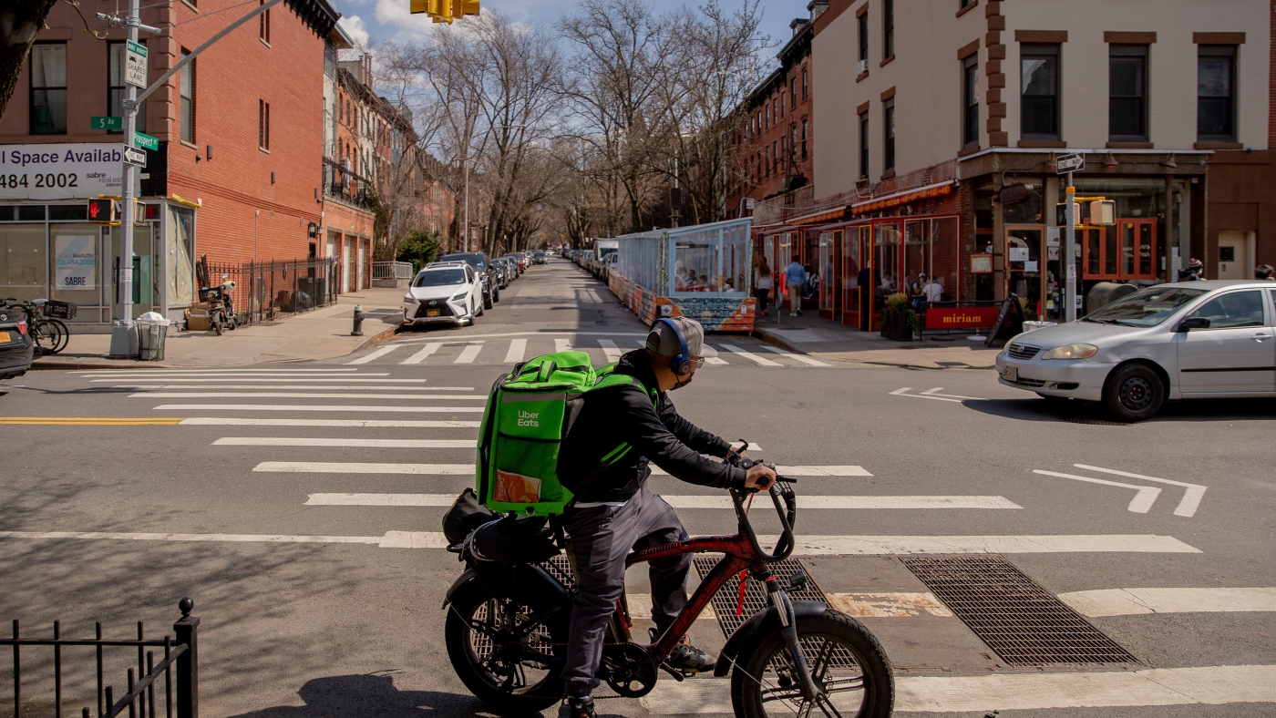 Why your food delivery choices can be better for the climate : NPR