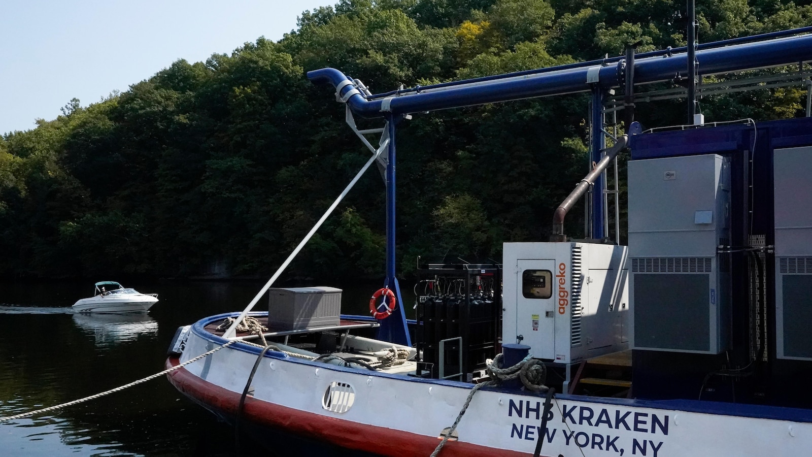 Tugboat powered by ammonia sails for the first time, showing how to cut emissions from shipping