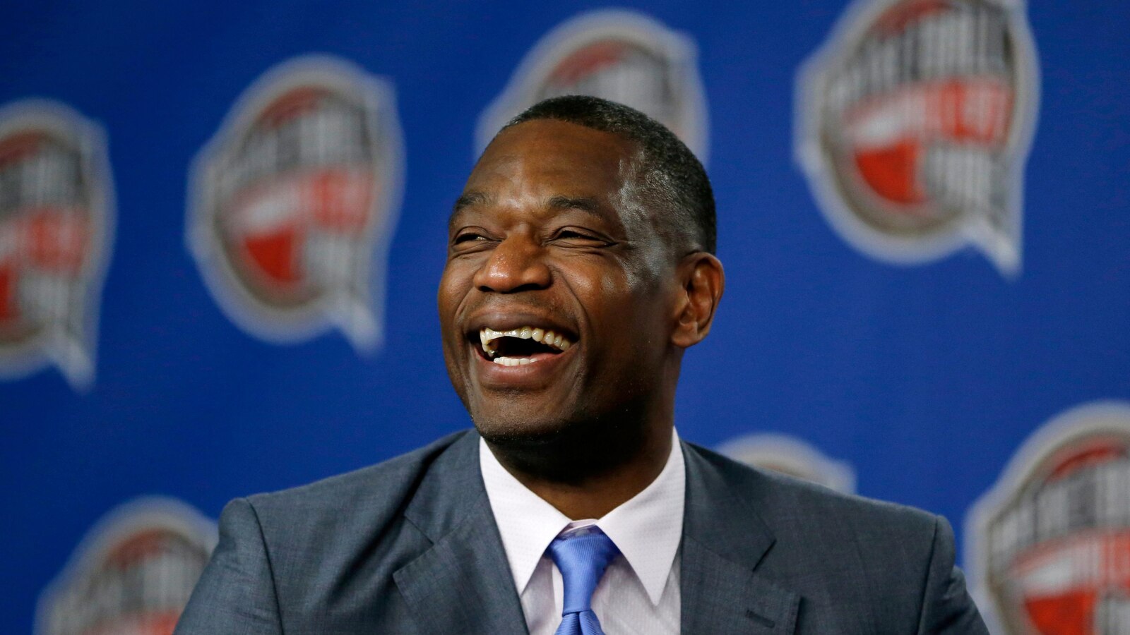 Dikembe Mutombo, a Hall of Fame player and tireless advocate, dies at 58 from brain cancer