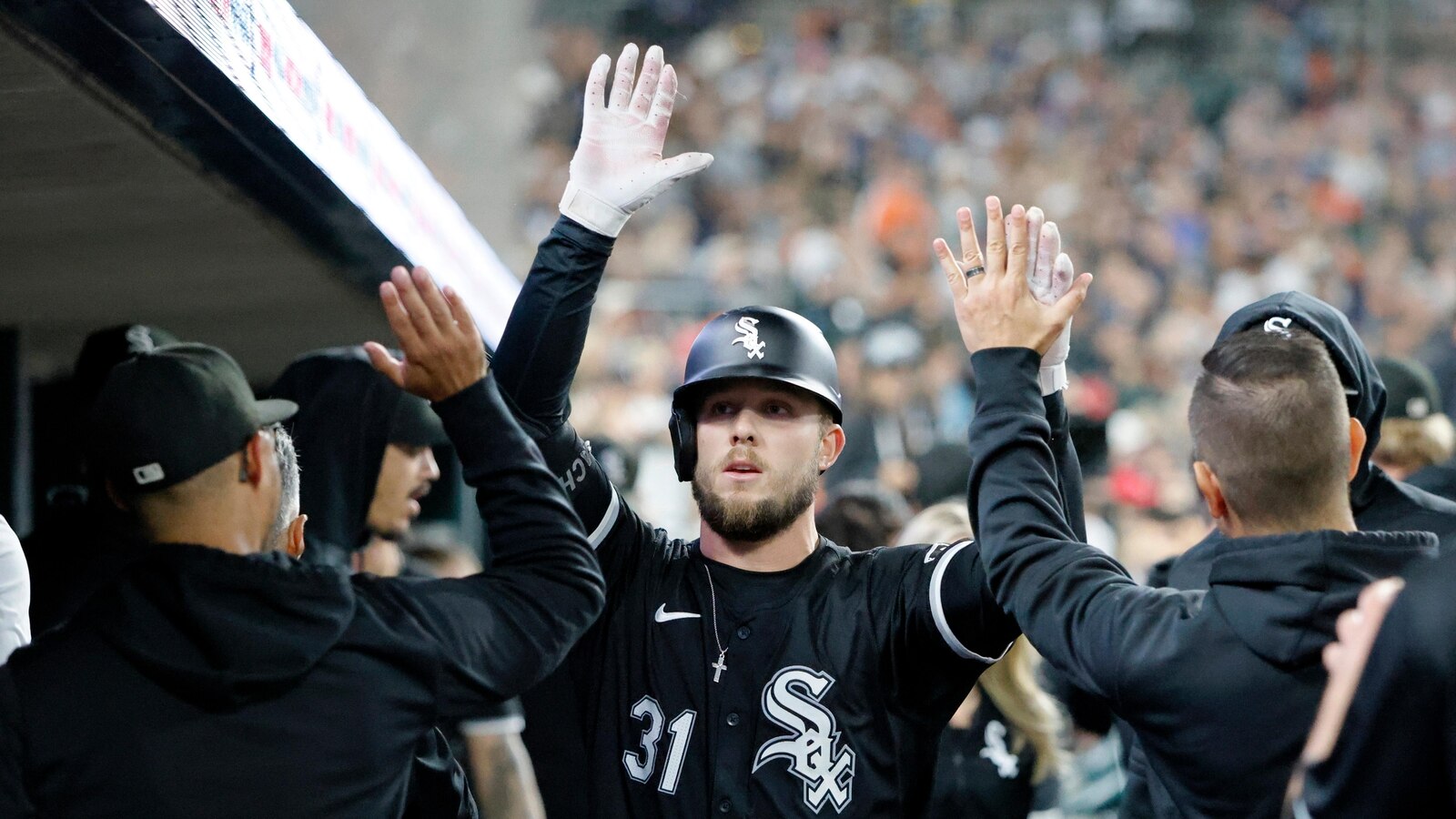 Chicago White Sox set the modern MLB record for losses in a season with 121